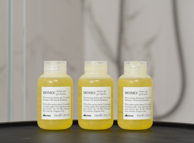 Gel de ducha MOMO en formato viaje