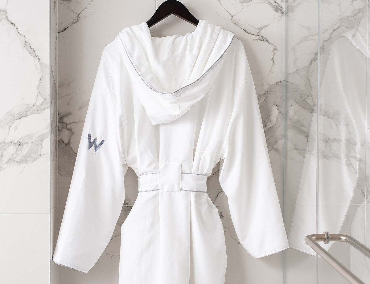 Deshabilitar Admirable para ver Albornoz con capucha gris W Hotels | Comprar albornoces de algodón 100 %,  toallas, y más de W Hotels | W Hotels The Store